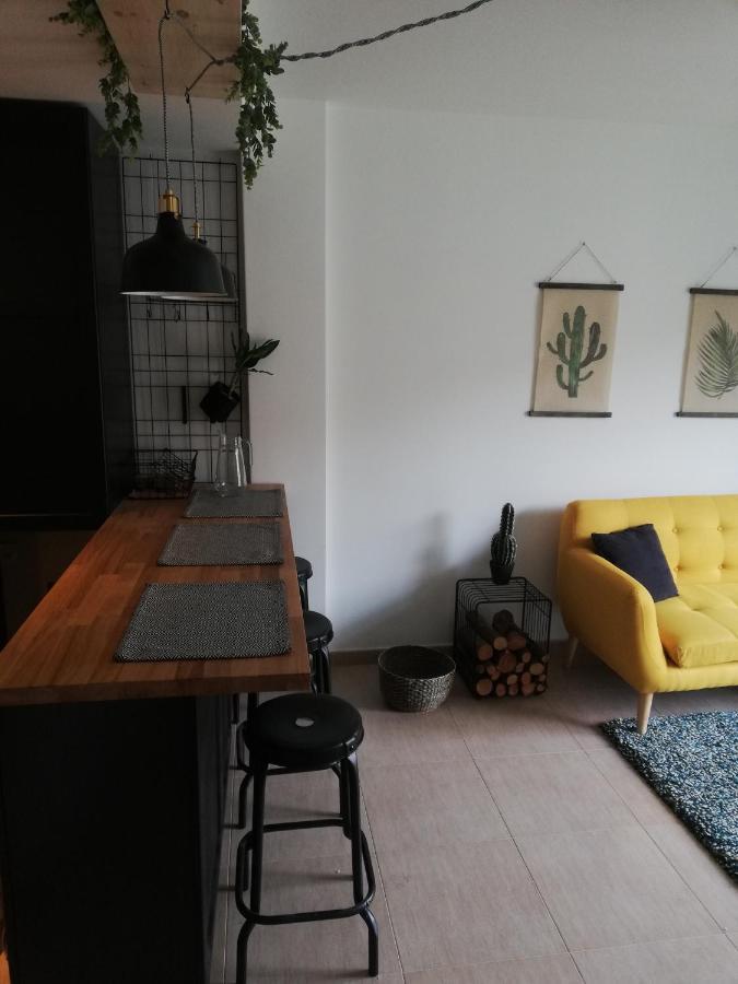 Pintoresco Piso A 5 Min De La Playa Wifi/Netflix Ares Eksteriør billede